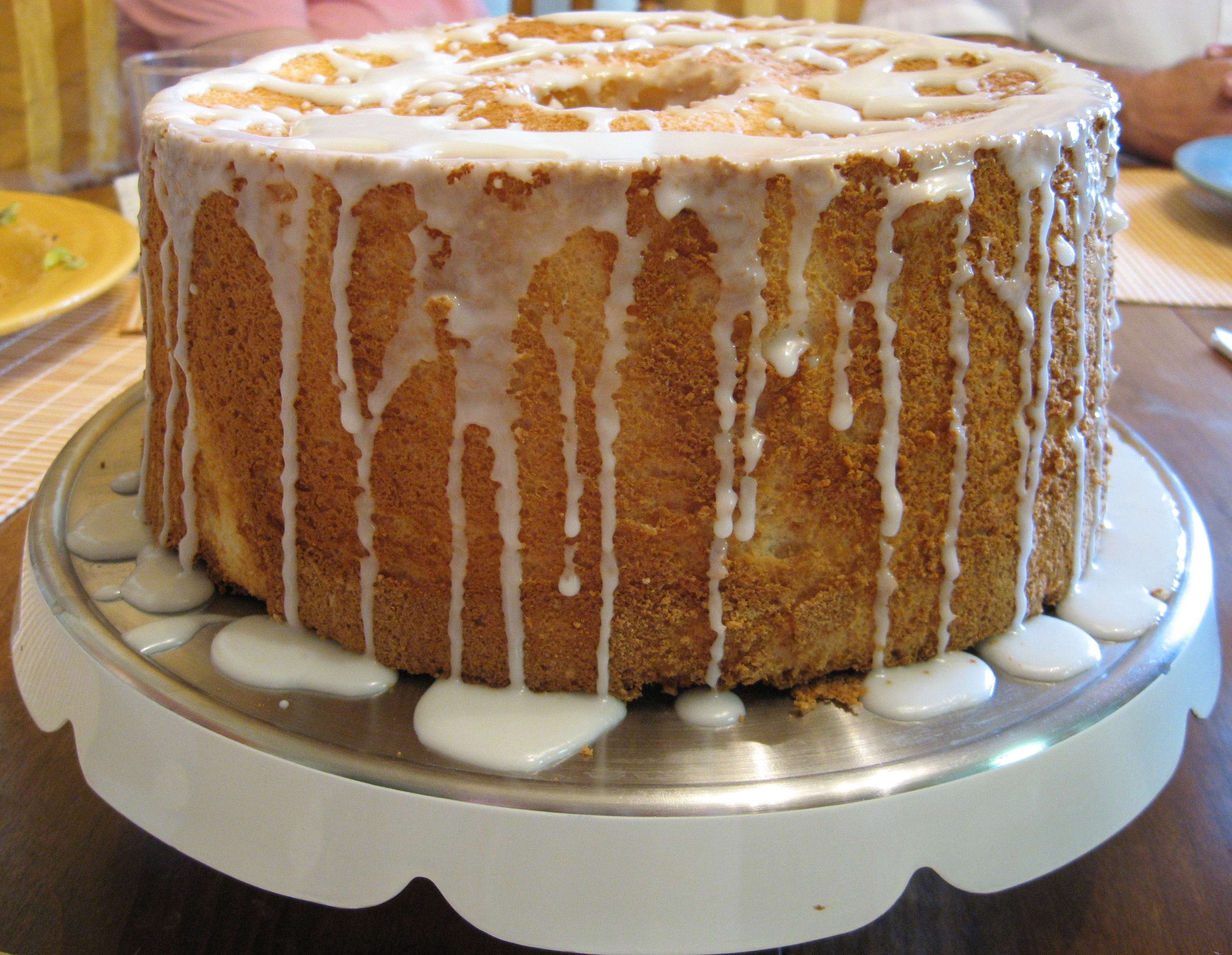 Angel_food_cake_1